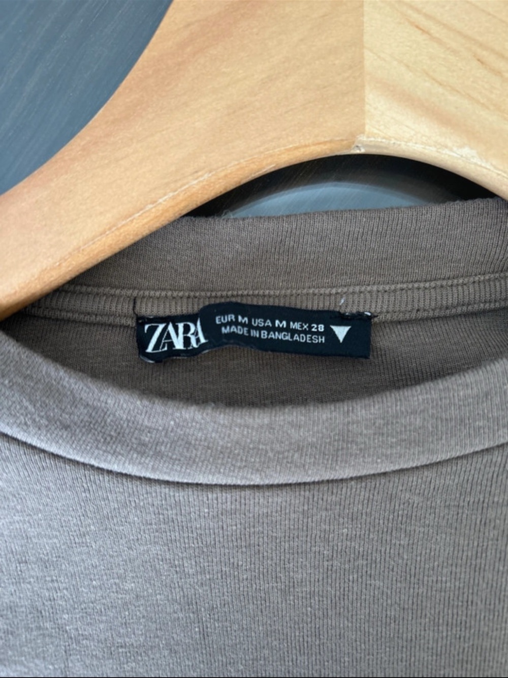 Zara Cropped Long-Sleeve Knit Top - Brown - Picture 3 of 3